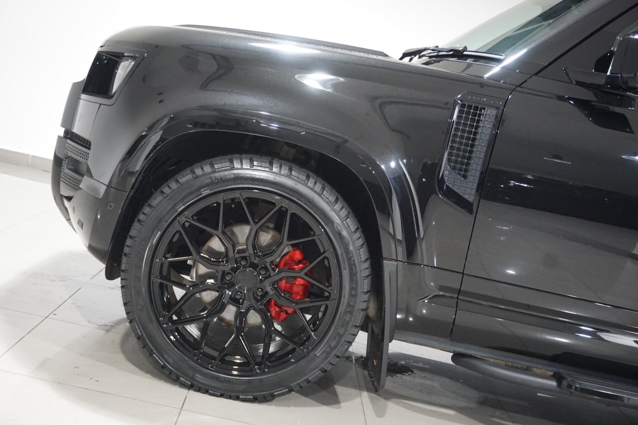 Land Rover Defender 110 3.0 D250 MHEV X-Dynamic HSE SUV 5dr Diesel Auto 4WD Euro 6 (s/s) (250 ps)